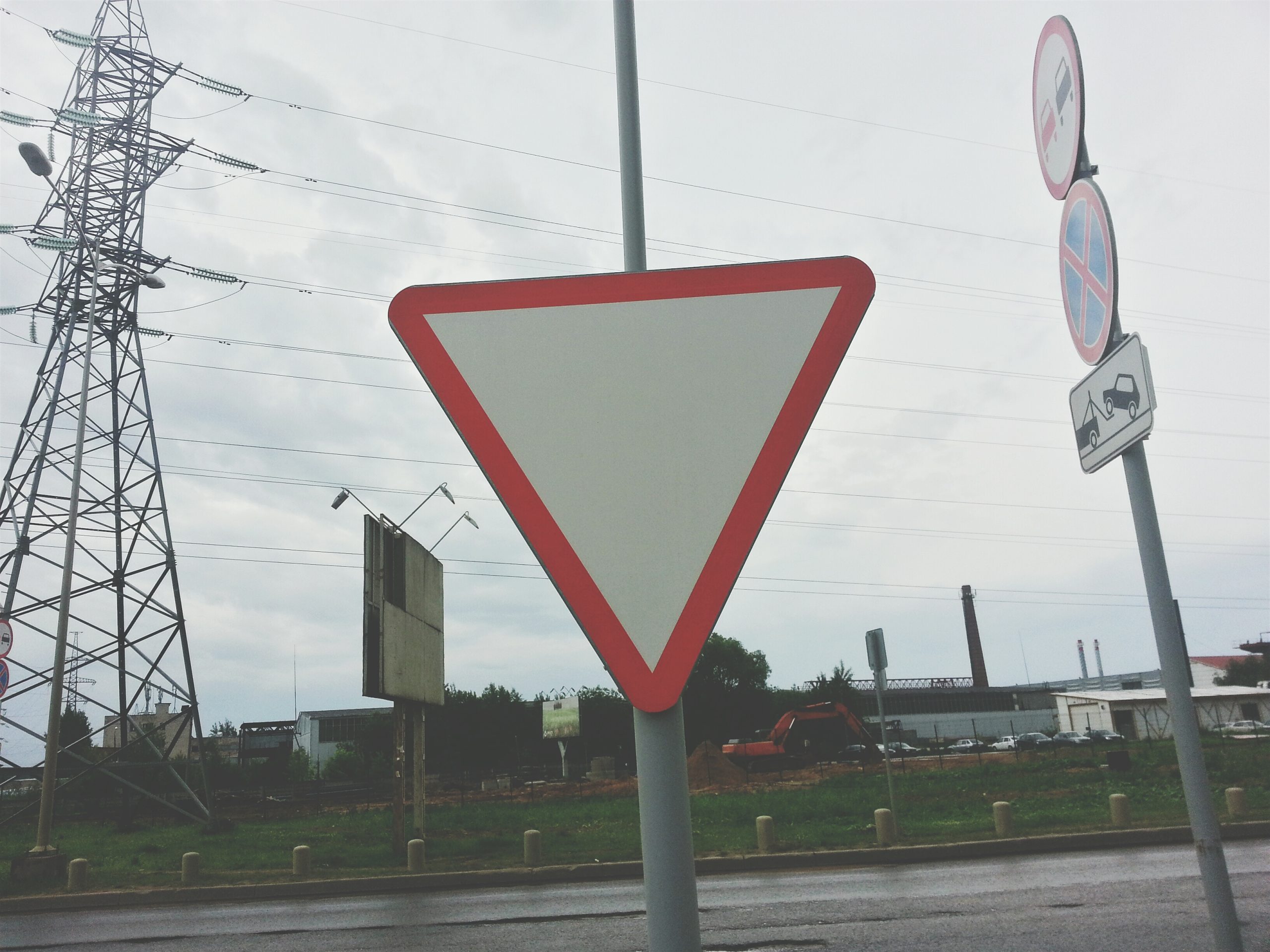Pylons & Totem Signs